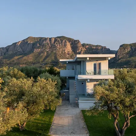 Theosis Signature Appartement Diakopto