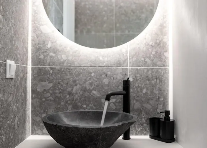 Theosis Signature Apartamento Diakopto