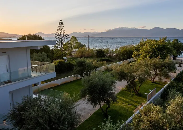 Theosis Signature Appartement Diakopto